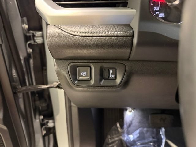 Certified 2023 GMC Acadia SLT AWD/4WD image 19