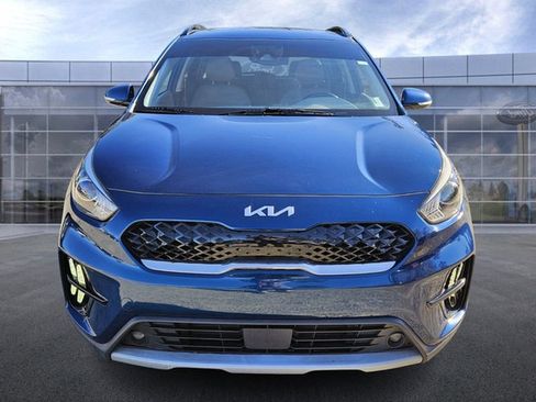 Used 2022 Kia Niro Touring Special Edition image 3
