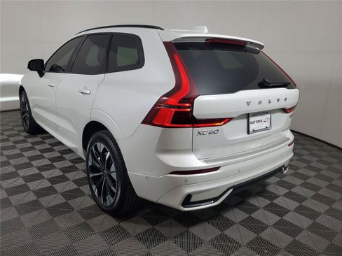 Certified 2026 Volvo XC60 B5 Plus w/ Protection Package Premier AWD/4WD image 4