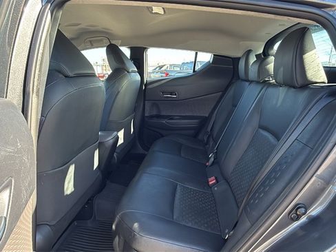 Used 2021 Toyota C-HR Limited image 17