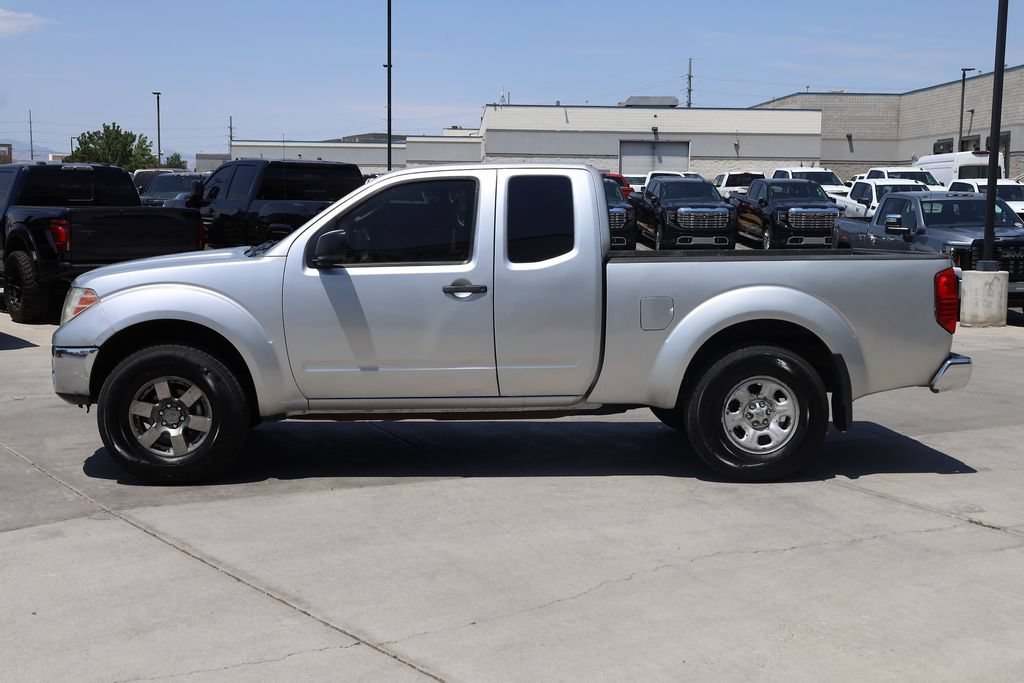Used 2009 Nissan Frontier SE w/ Power Pkg RWD image 3