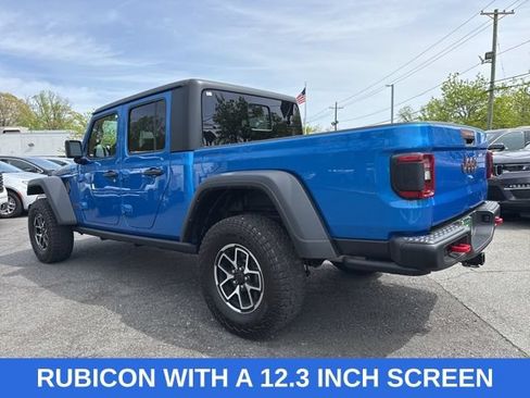 Used 2024 Jeep Gladiator Rubicon w/ Convenience Group AWD/4WD image 22
