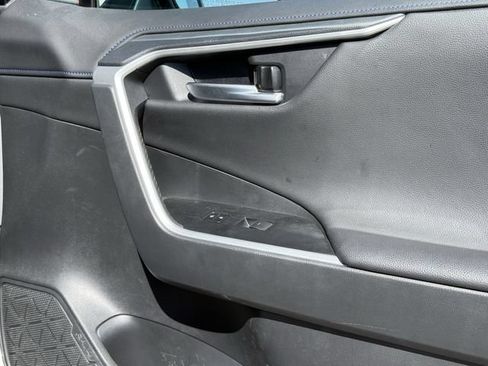Used 2024 Toyota RAV4 XSE AWD/4WD image 30