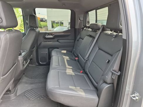 Used 2024 Chevrolet Silverado 1500 LT Trail Boss w/ Convenience Package II AWD/4WD image 27