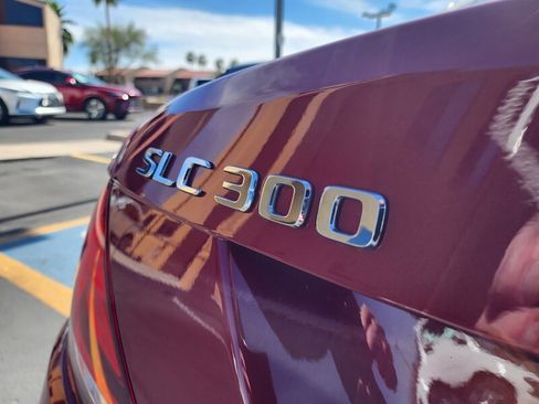 Used 2020 Mercedes-Benz SLC 300 w/ Premium Package image 12