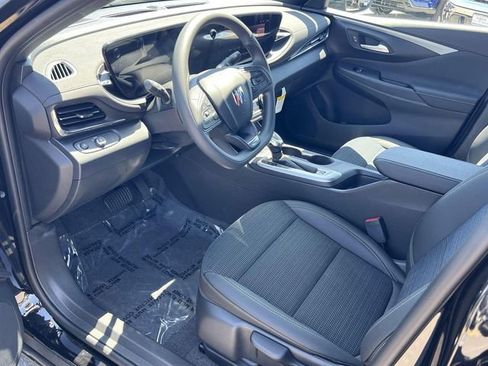 New 2026 Buick Envista Preferred image 9