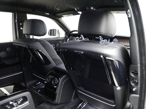 Certified 2023 Rolls-Royce Phantom Sedan w/ The Phantom Package image 19