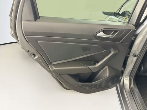 Used 2022 Volkswagen Jetta SE FWD image 26
