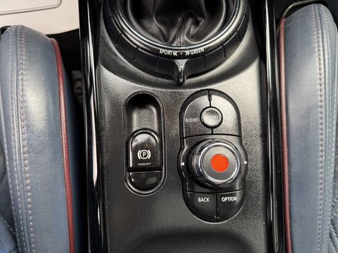 Used 2017 MINI Cooper Clubman S image 34