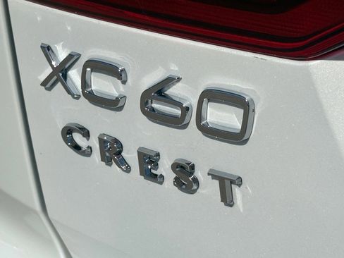 New 2026 Volvo XC60 B5 Plus w/ Protection Package Premier image 8