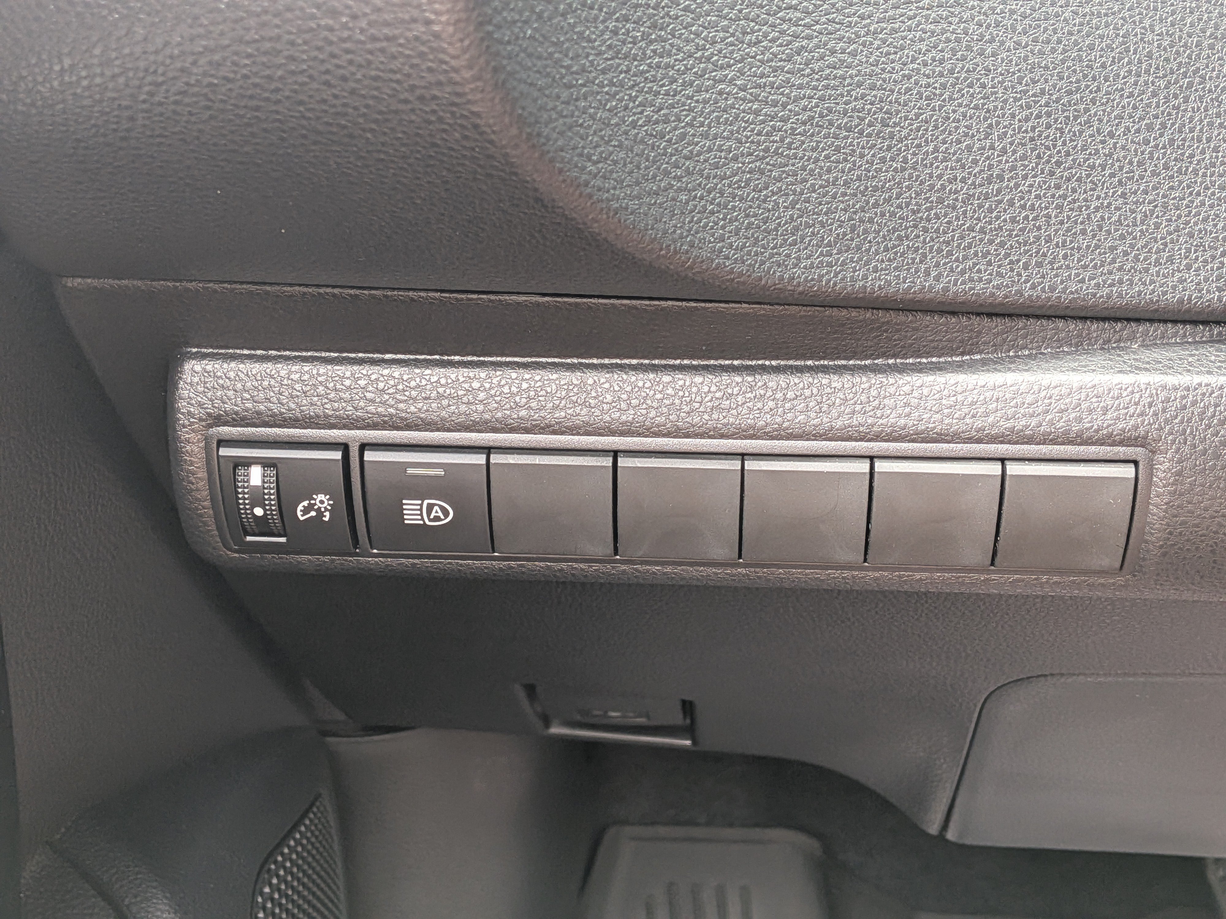 Used 2026 Toyota Corolla XSE FWD image 24