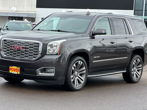Used 2018 GMC Yukon Denali w/ Open Road Package image 8