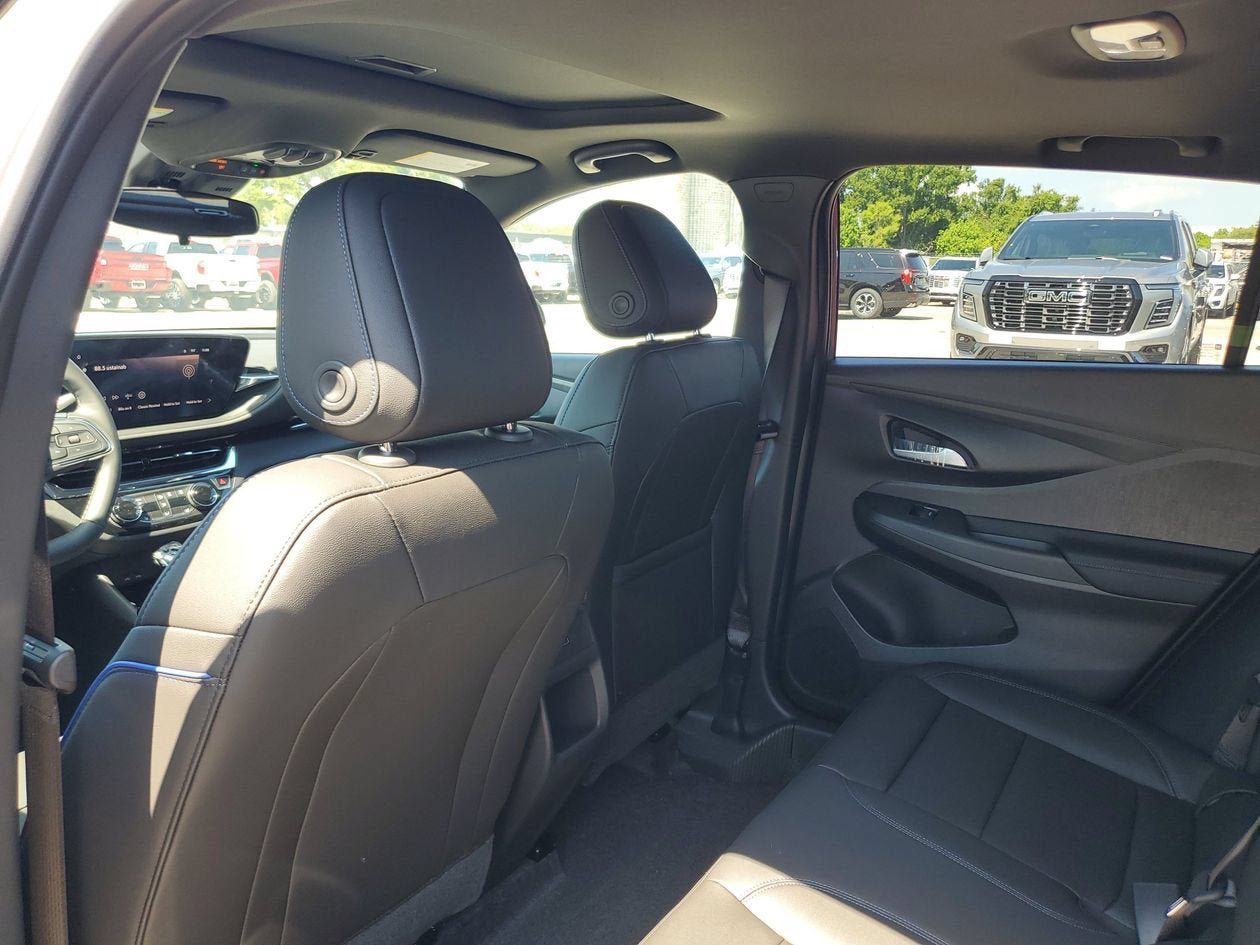 New 2026 Buick Envista Sport Touring w/ Convenience I Package FWD image 9