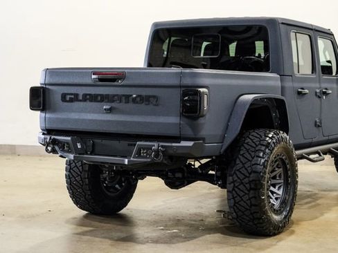 Used 2025 Jeep Gladiator Sport AWD/4WD image 38
