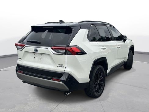 Certified 2022 Toyota RAV4 XSE AWD/4WD image 6