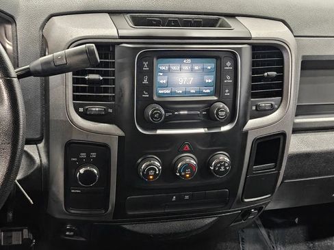 Used 2017 RAM 1500 ST w/ SXT Appearance Group AWD/4WD image 6