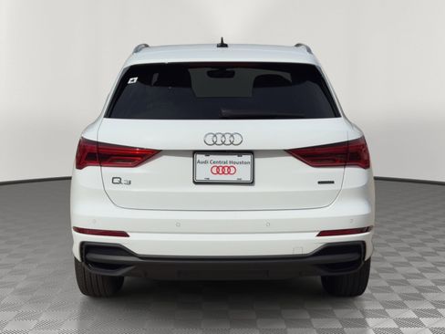 Used 2025 Audi Q3 2.0T Premium w/ Convenience Package AWD/4WD image 10