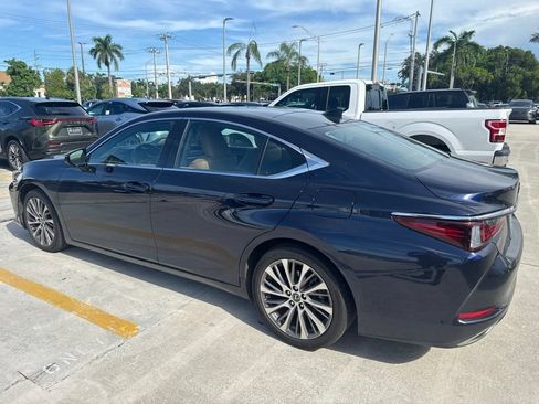 Used 2019 Lexus ES 350 w/ Accessory Package 2 FWD image 4
