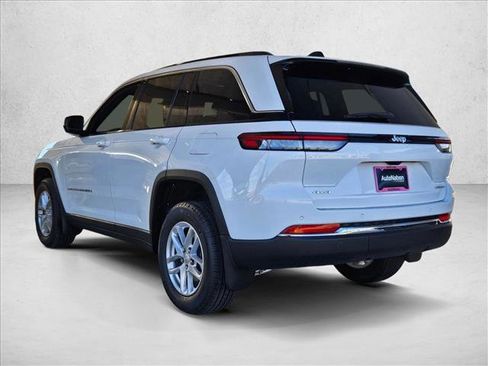 New 2025 Jeep Grand Cherokee Laredo X image 9