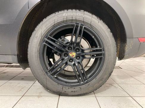 Used 2018 Porsche Macan image 15