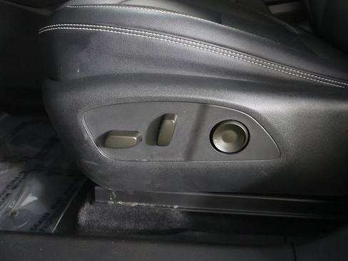 Used 2024 Chevrolet Blazer EV LT AWD/4WD image 30