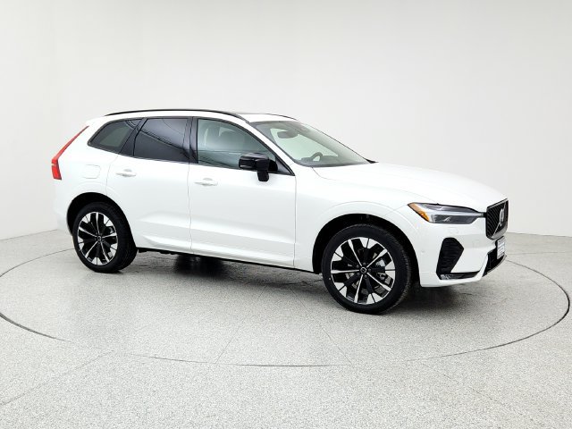 New 2026 Volvo XC60 B5 Plus w/ Climate Package AWD/4WD image 3