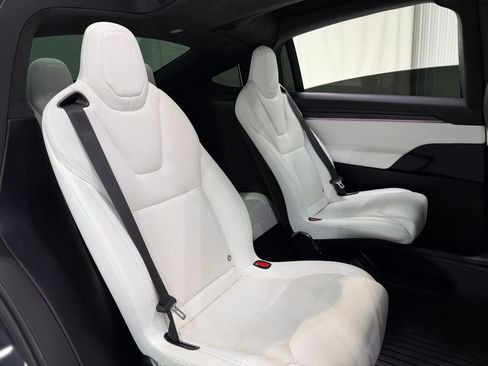 Used 2026 Tesla Model X Plaid AWD/4WD image 24