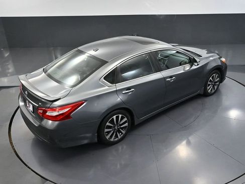 Used 2016 Nissan Altima 2.5 SL w/ Moonroof Package image 50