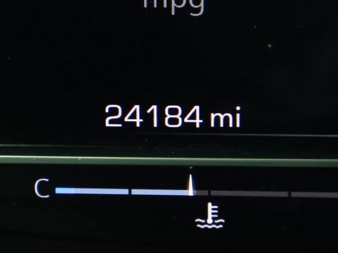 Used 2023 GMC Yukon XL Denali w/ Denali Reserve Package image 35