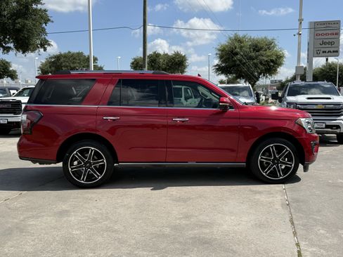 Used 2020 Ford Expedition Limited w/ Special Edition Package RWD image 3