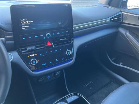 Used 2020 Hyundai Ioniq Limited image 33