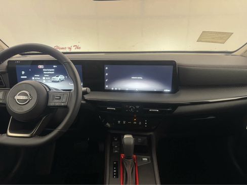 New 2026 Nissan Kicks SR image 12