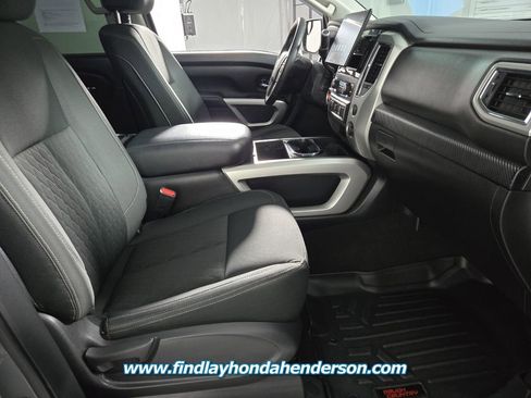 Used 2019 Nissan Titan SV w/ SV Convenience Package RWD image 21