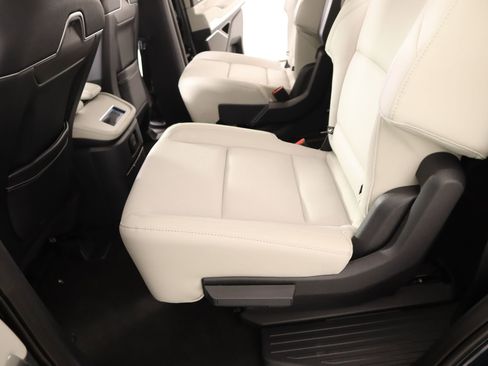 New 2026 Lincoln Navigator Reserve w/ Jet Appearance Package AWD/4WD image 12