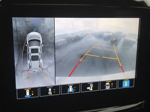 Certified 2023 Chevrolet Traverse RS image 5