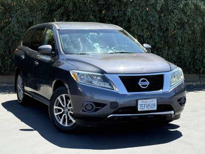 Used 2014 Nissan Pathfinder S