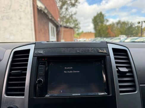 Used 2015 Nissan Frontier SV image 17