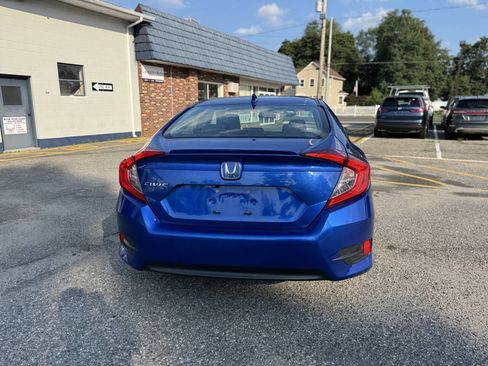 Used 2018 Honda Civic EX-T image 10