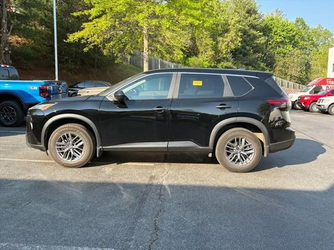 Used 2025 Nissan Rogue S AWD/4WD image 4