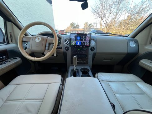 Used 2006 Lincoln Mark LT 4x4 image 39