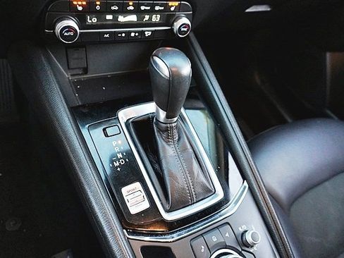 Used 2021 MAZDA CX-5 Touring image 29