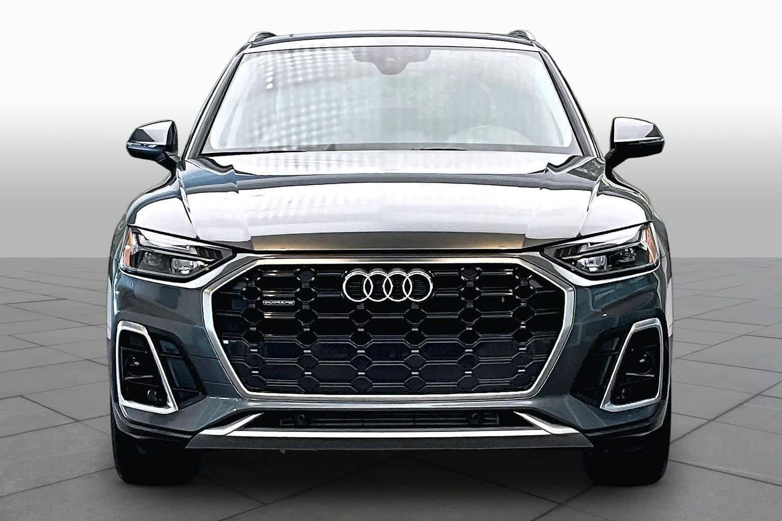 Used 2023 Audi Q5 2.0T Premium w/ Convenience Package AWD/4WD image 4
