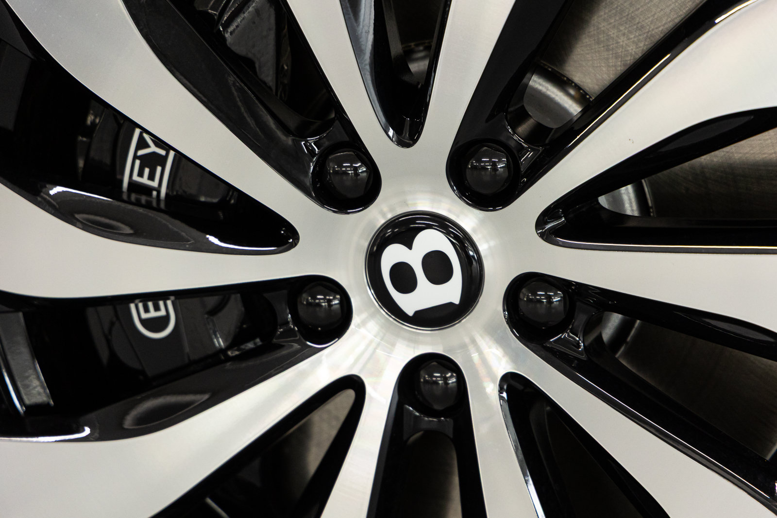 Used 2026 Bentley Flying Spur V8 AWD/4WD image 19