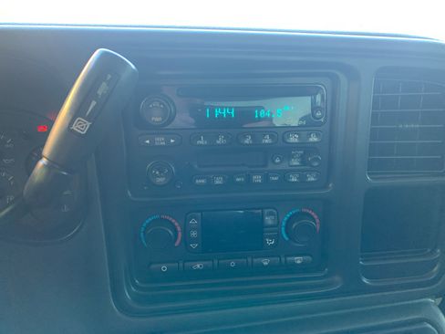 Used 2003 GMC Sierra 2500 SLT w/ SLT Preferred Equipment Group image 27