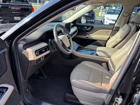 Used 2021 Lincoln Aviator Reserve w/ Equipment Group 201A AWD/4WD image 24