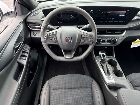 New 2026 Buick Envista Preferred FWD image 25