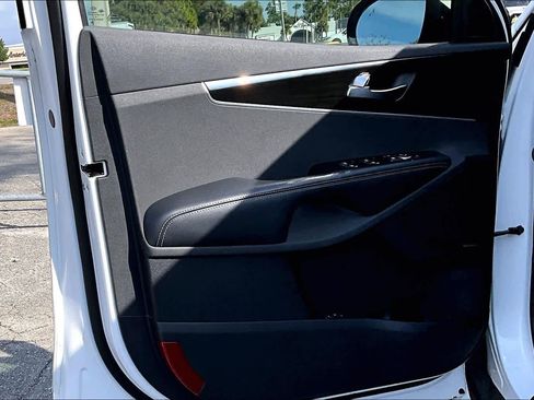 Used 2019 Kia Sorento EX w/ EX Touring Package image 25