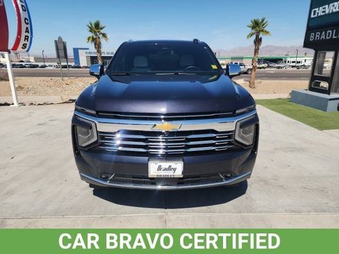 Used 2025 Chevrolet Suburban Premier w/ Sun And Tow Package AWD/4WD image 9