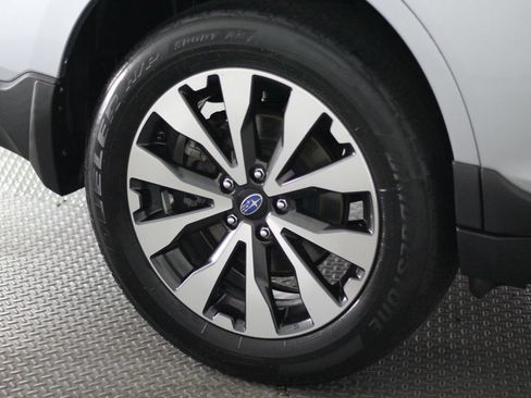 Used 2017 Subaru Outback 2.5i Limited AWD/4WD image 62