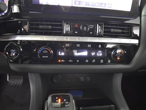 New 2026 Nissan Pathfinder SL AWD/4WD image 23